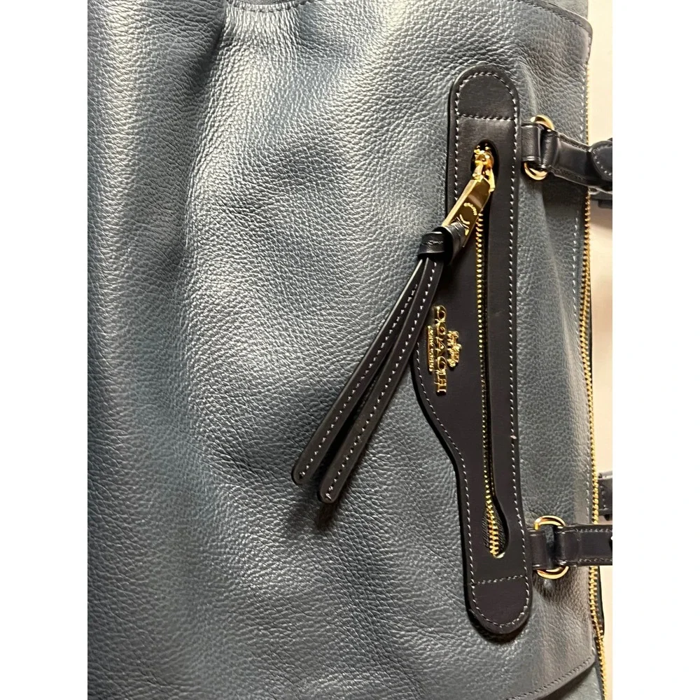 Coach Kleo Carryall Bag Teal‎ and Navy Blue Pebbled Leather Suede Handbag